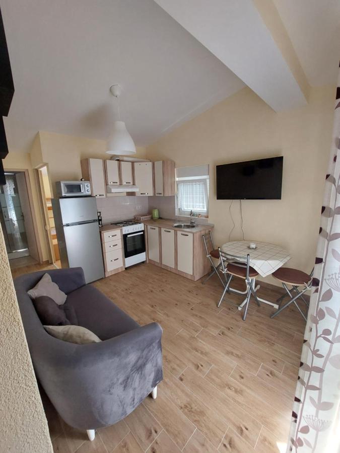 Apartmani Piskoric Vir Exterior foto