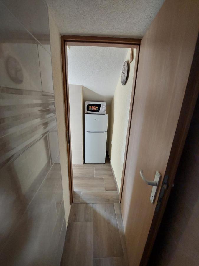 Apartmani Piskoric Vir Exterior foto