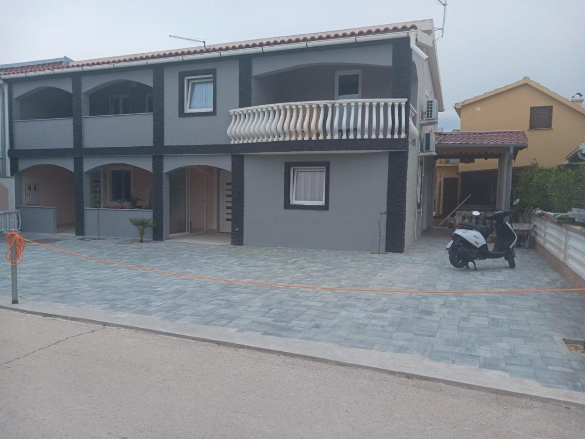 Apartmani Piskoric Vir Exterior foto